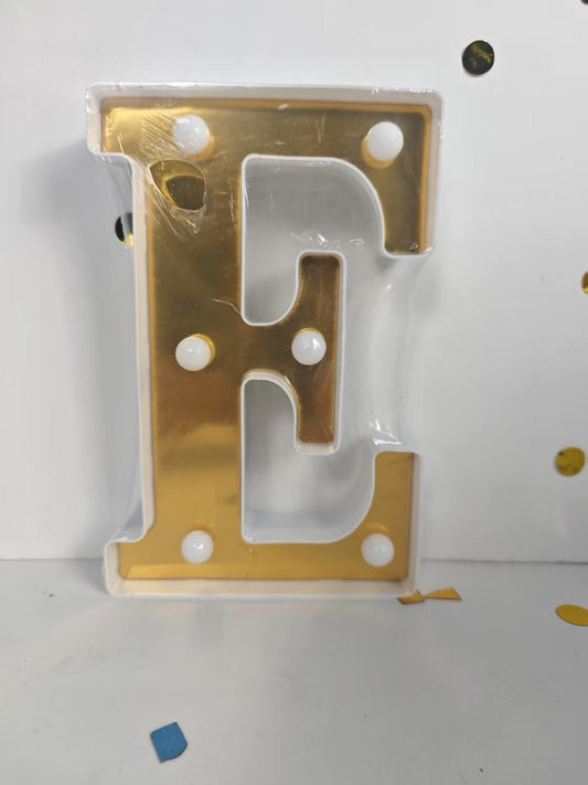 LAMPARA NUMERO LETRA DORADO 0-9 A-Z 21CM