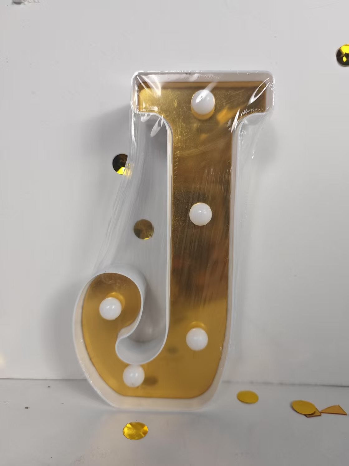 LAMPARA NUMERO LETRA DORADO 0-9 A-Z 21CM