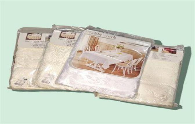 MANTEL 140*220CM ENCAJE